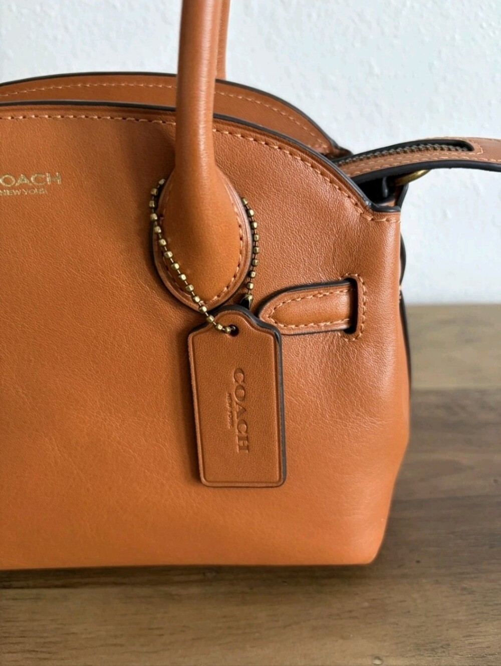 NWT Coach Empire 21 in Toffee - Picture 6 of 16